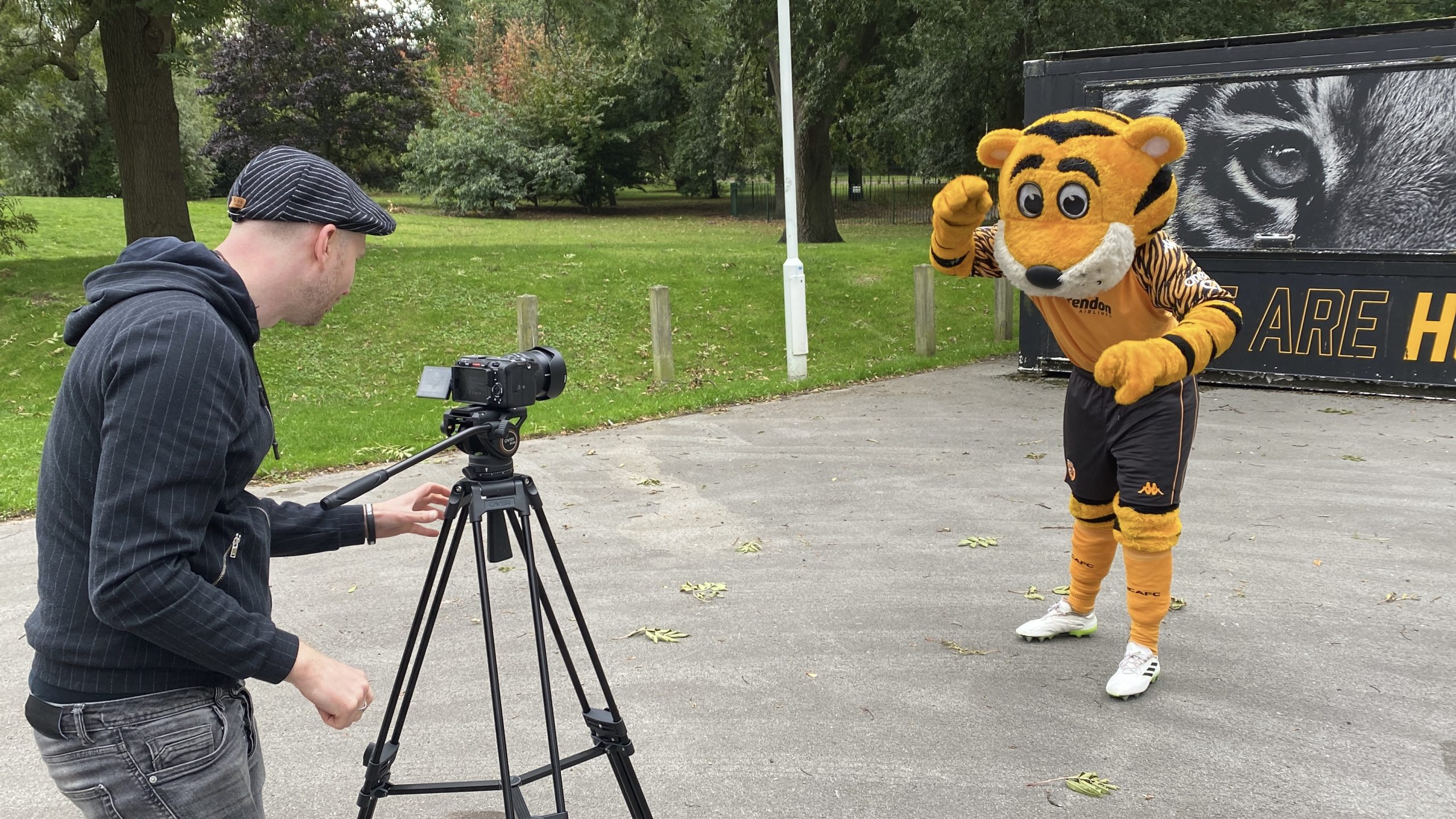 Cancer Alliance teams up with newly crowned Super League champions Hull KR, Hull City, Hull FC, York City, and Scunthorpe United to tackle lung cancer